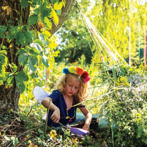 How to Make a Loom Tent Hideout